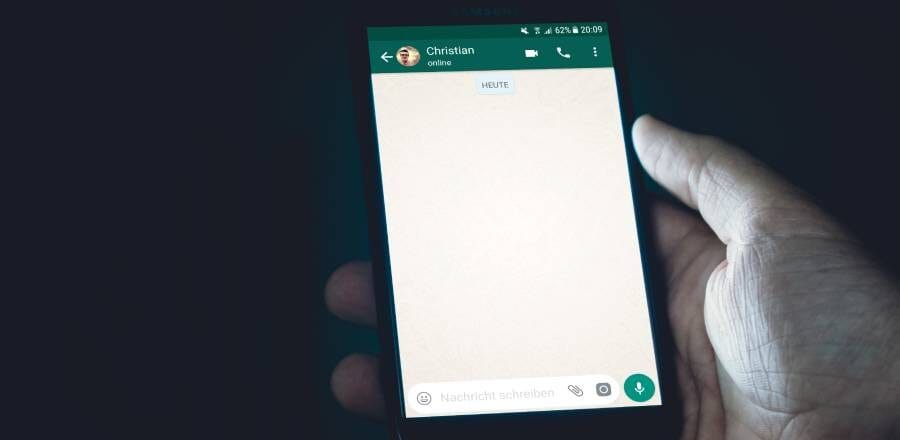 How to Read WhatsApp Messages without Letting the Sender Know