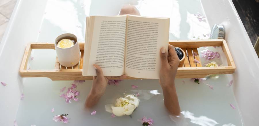 How to Relax Your Body in Water on Your Back